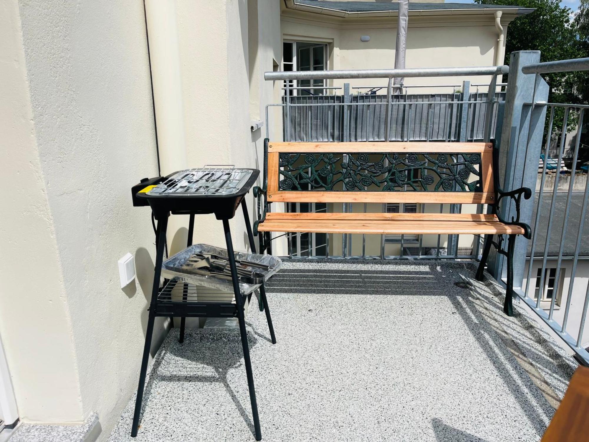 Filmap-Charmant-Modern-Zentral-Balkon-Beamer-Spieletisch Görlitz Exterior foto